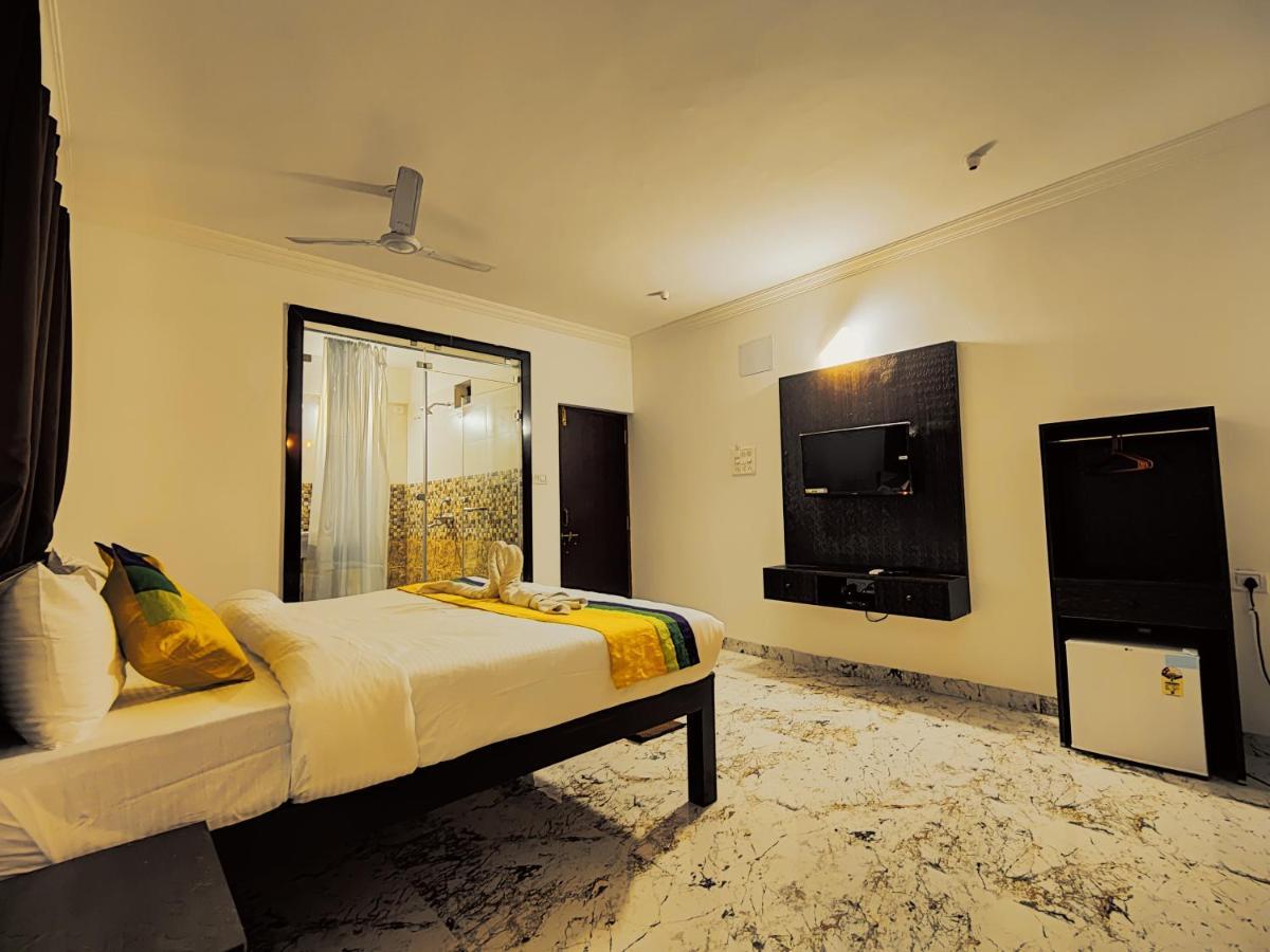 Hotel Innovation Inn Бага Екстер'єр фото
